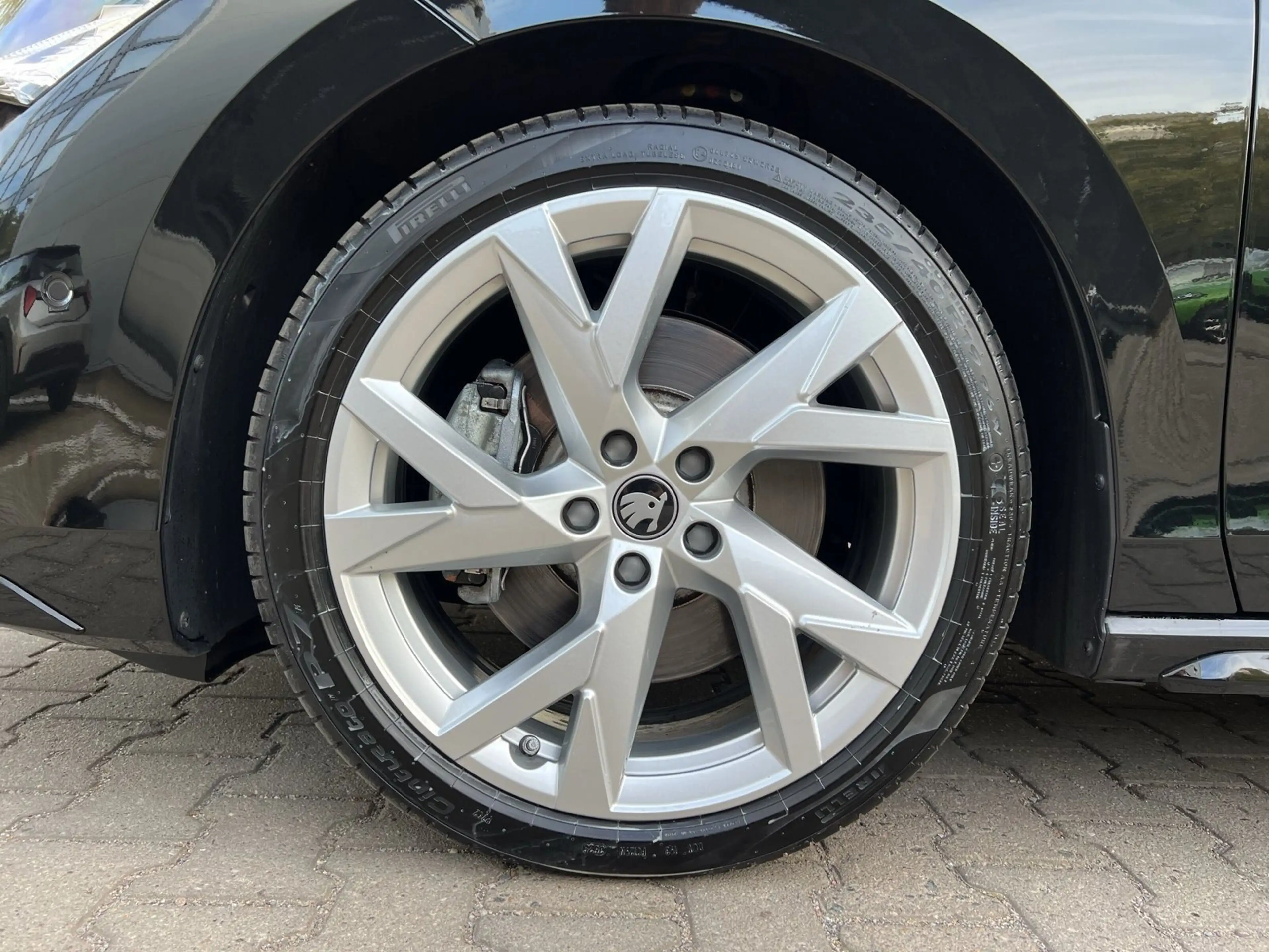 Skoda Superb 2.0 TDI 142 kW 4x4 Sportline — photo 3
