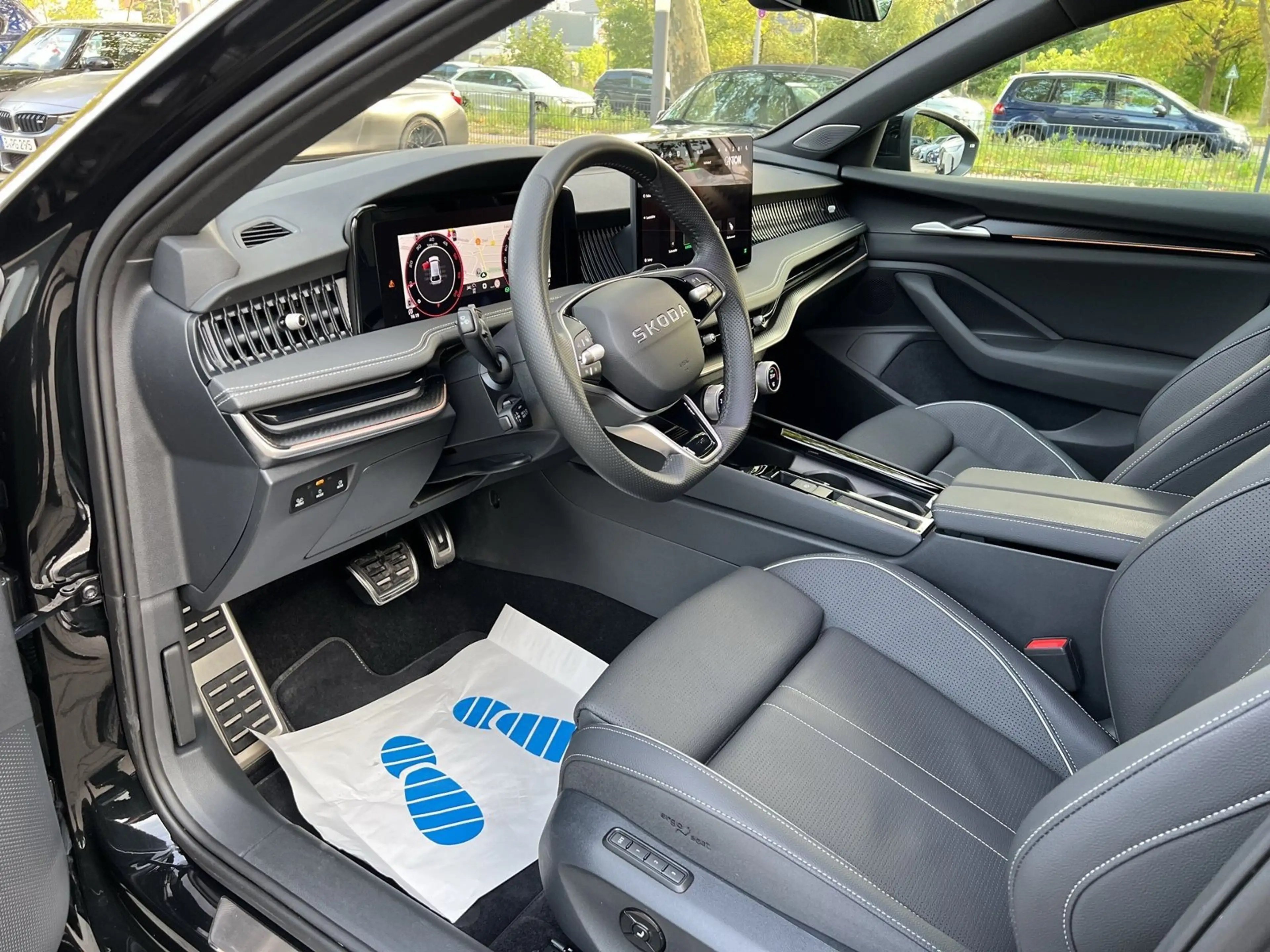 Skoda Superb 2.0 TDI 142 kW 4x4 Sportline — photo 8