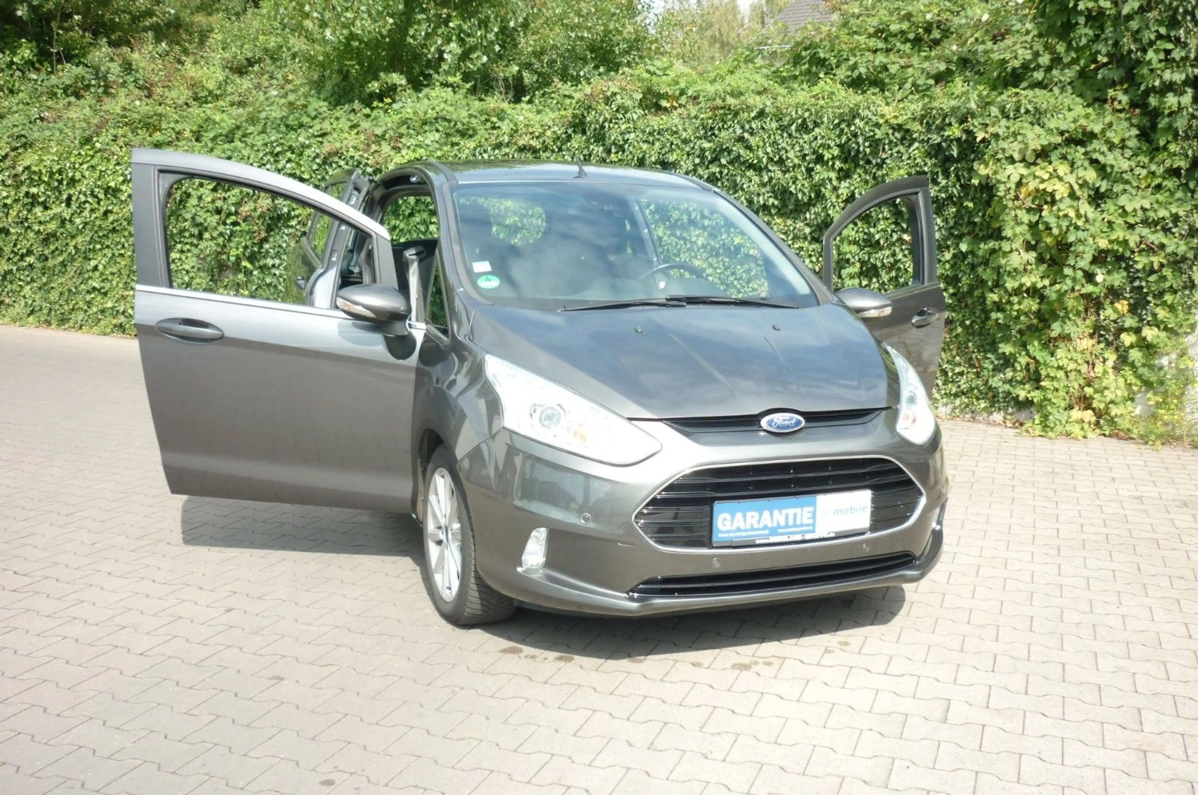 Ford B-Max B-MAX Titanium 1 HAND ALU NAVI Automatik — photo 3