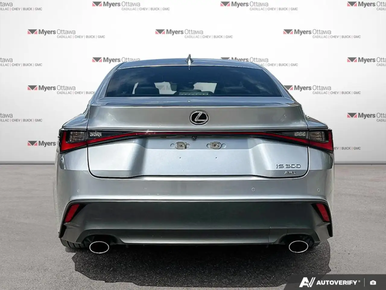 Lexus IS photo Lexus IS