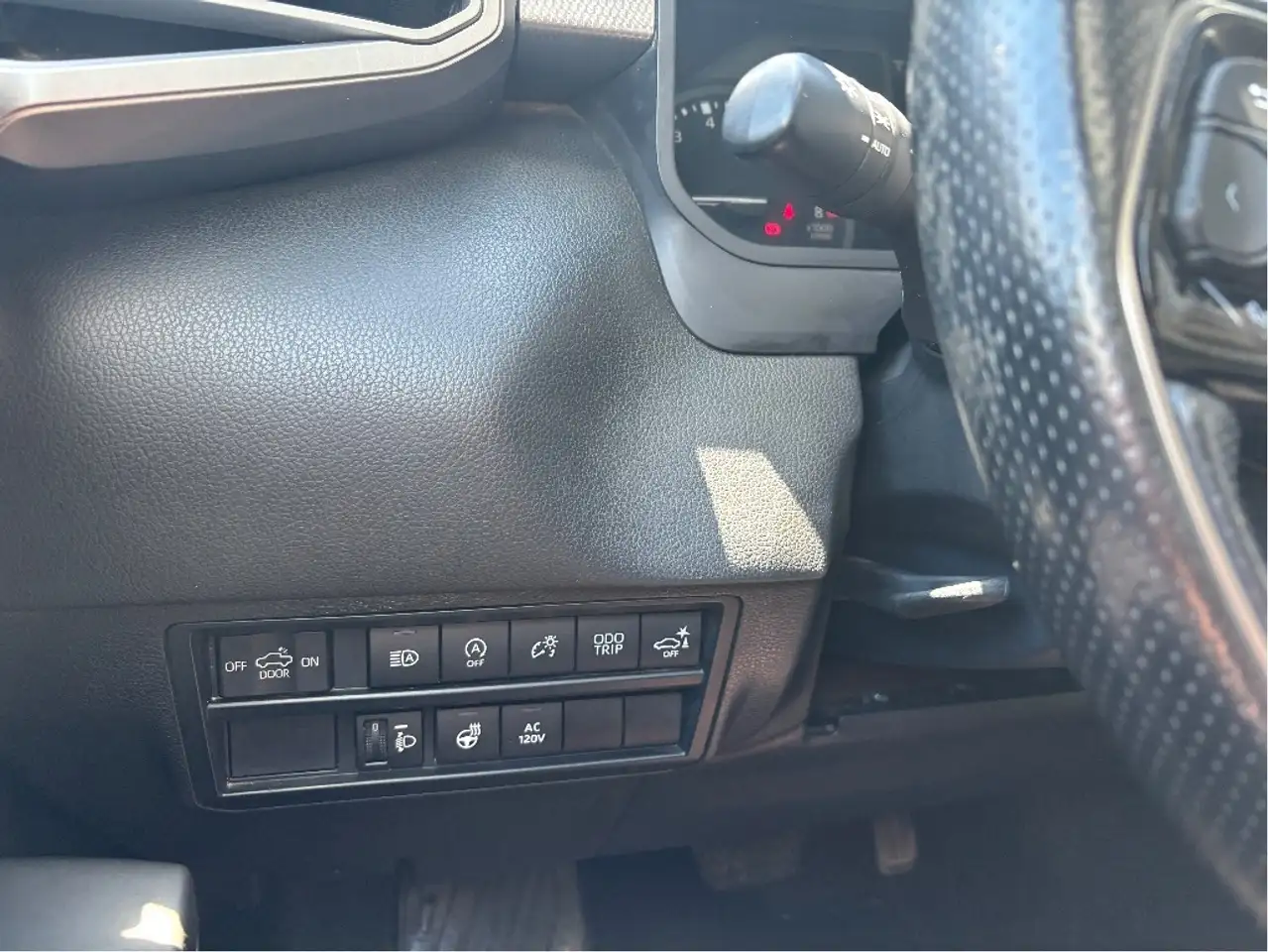 Toyota Tundra снимка Toyota Tundra