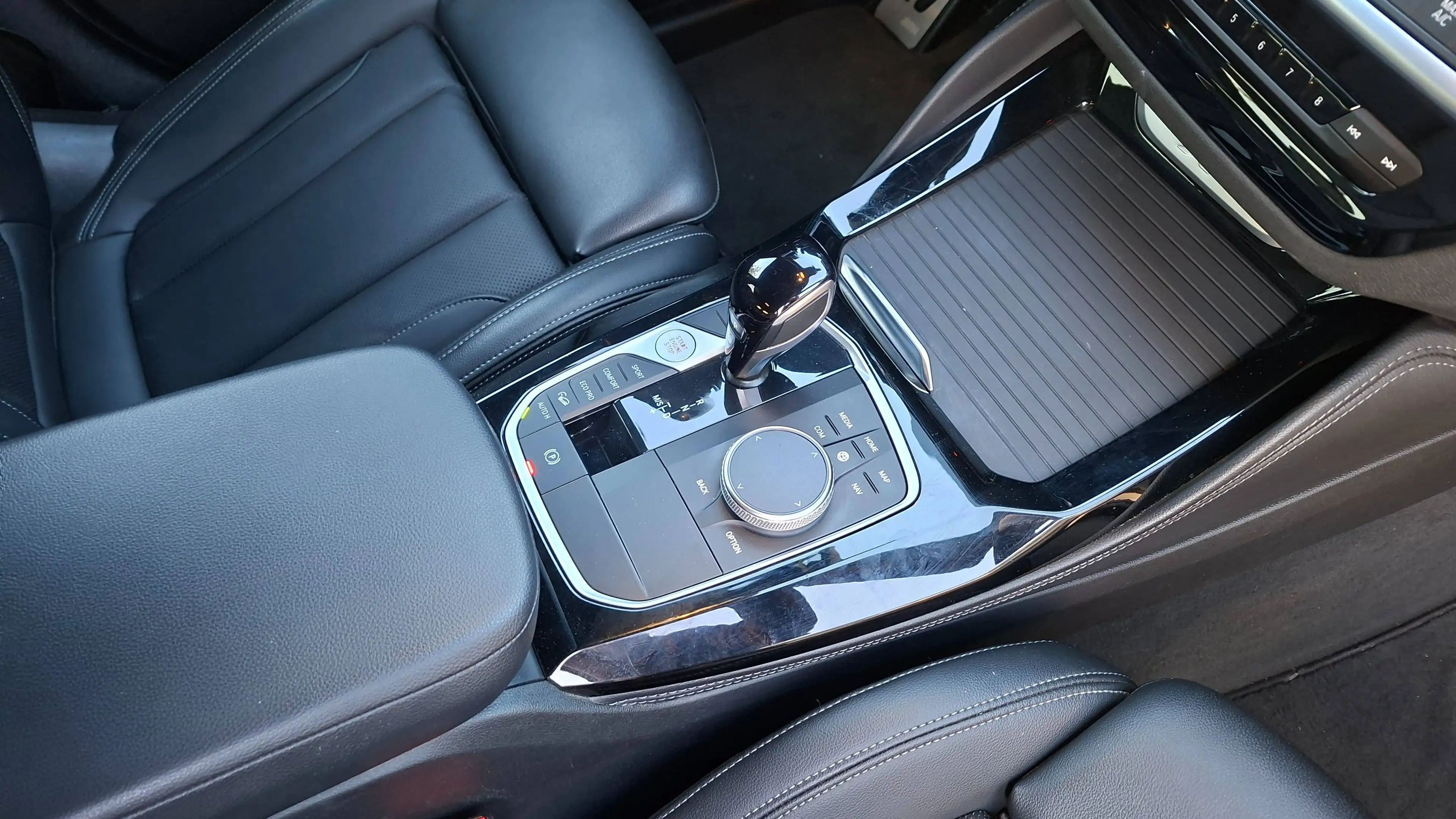 BMW X4 xDrive20d AT, M-Sport Paket,1.Hd — photo 10