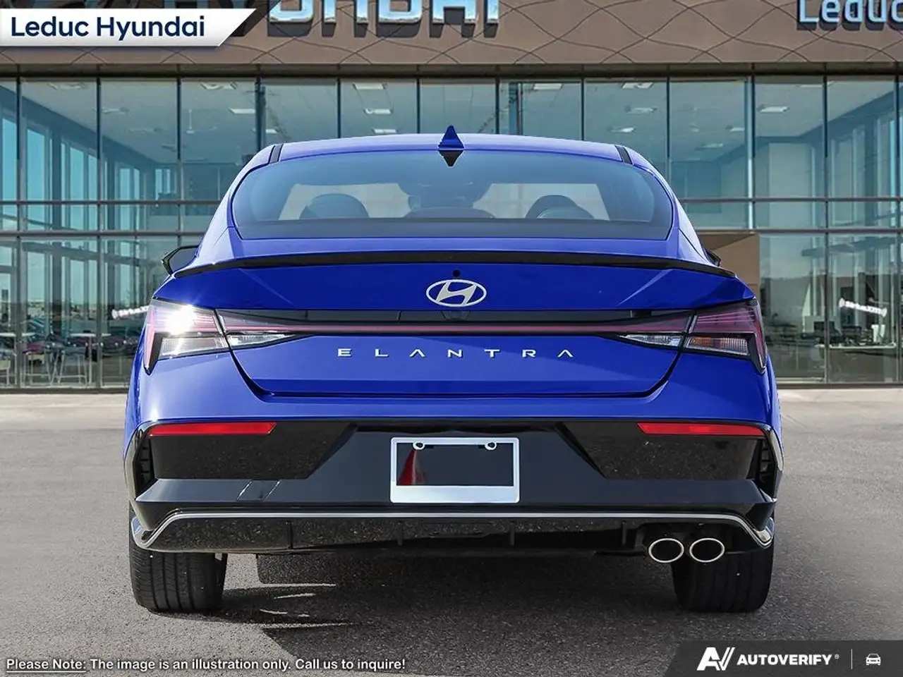 Hyundai ELANTRA снимка Hyundai ELANTRA