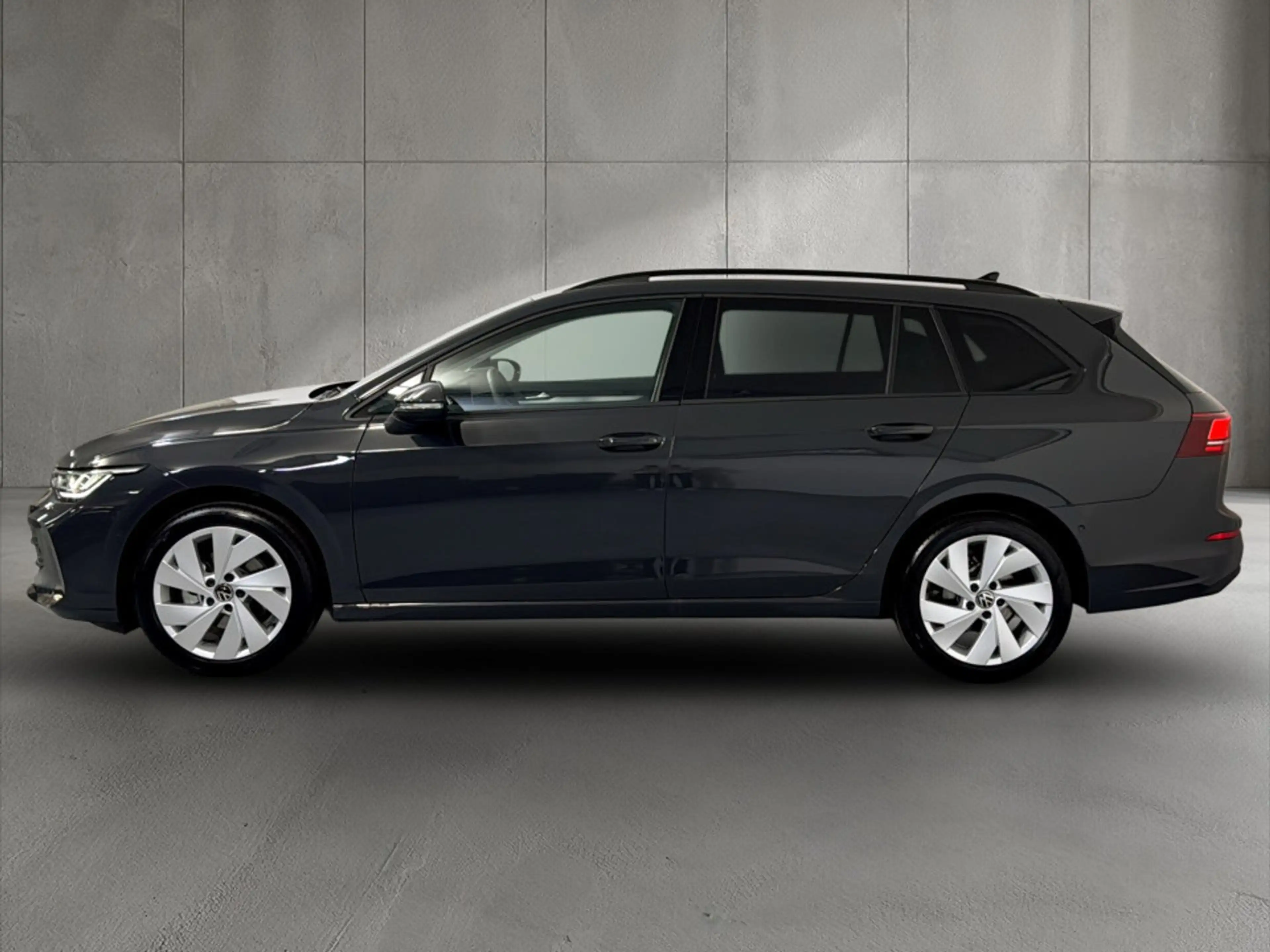 Volkswagen Golf Variant Business TSI — photo 3