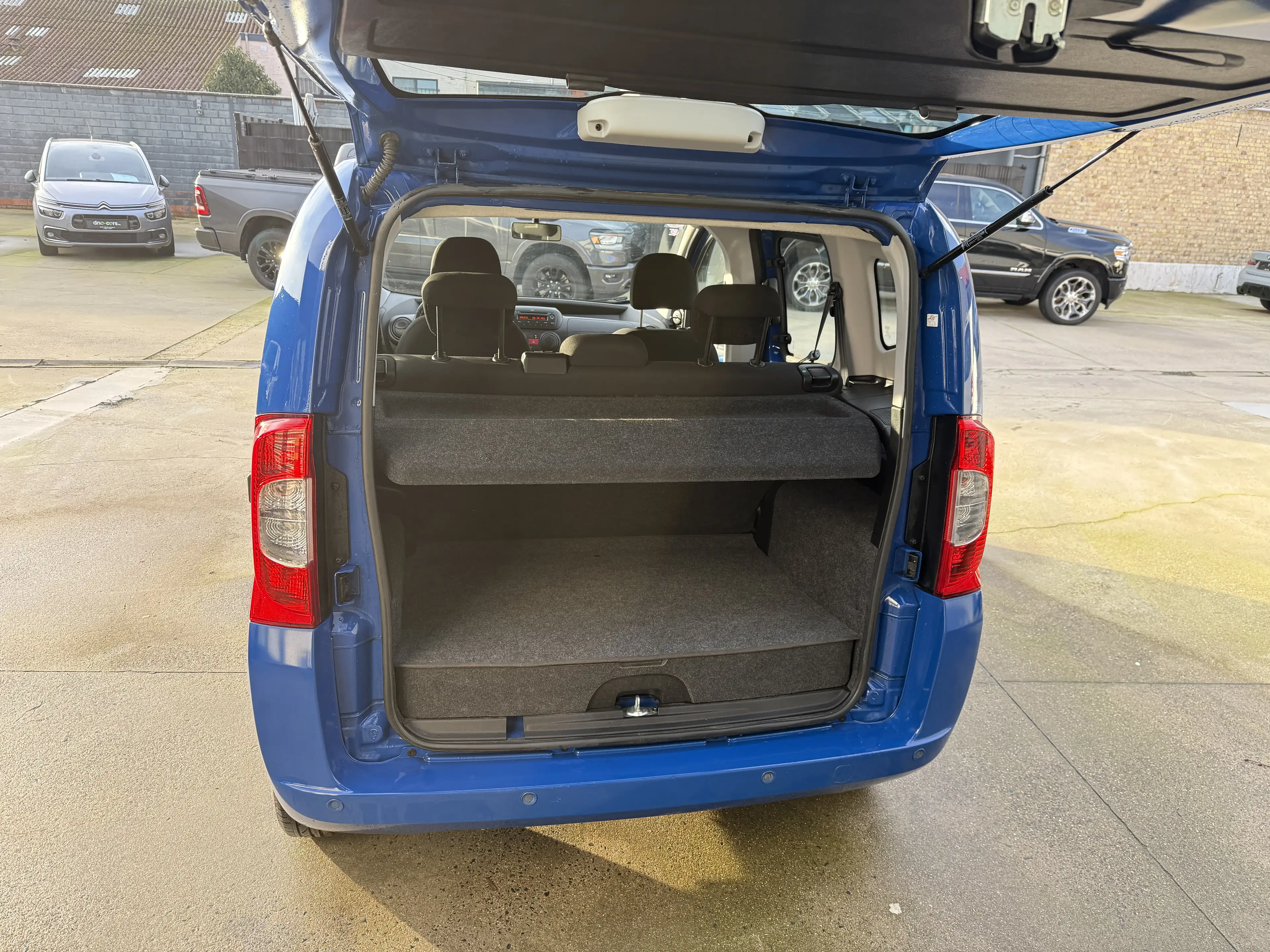 Fiat Qubo Qubo CNG 1.4i Natural Power / 86 500km / Benzine — photo 13
