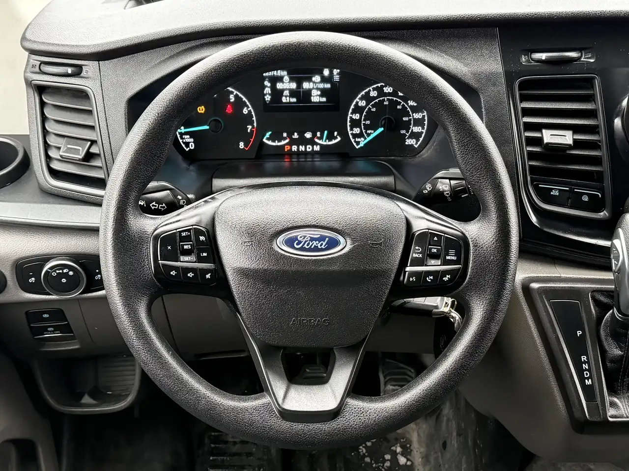 Ford Transit Cargo Van снимка Ford Transit Cargo Van