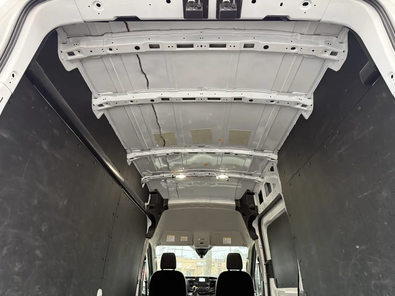 Ford Transit Cargo Van снимка Ford Transit Cargo Van