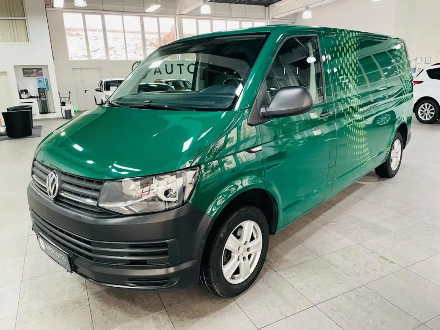 Volkswagen T6 Transporter Kasten- lang*Navi&Kamera*Klima Grün - 1