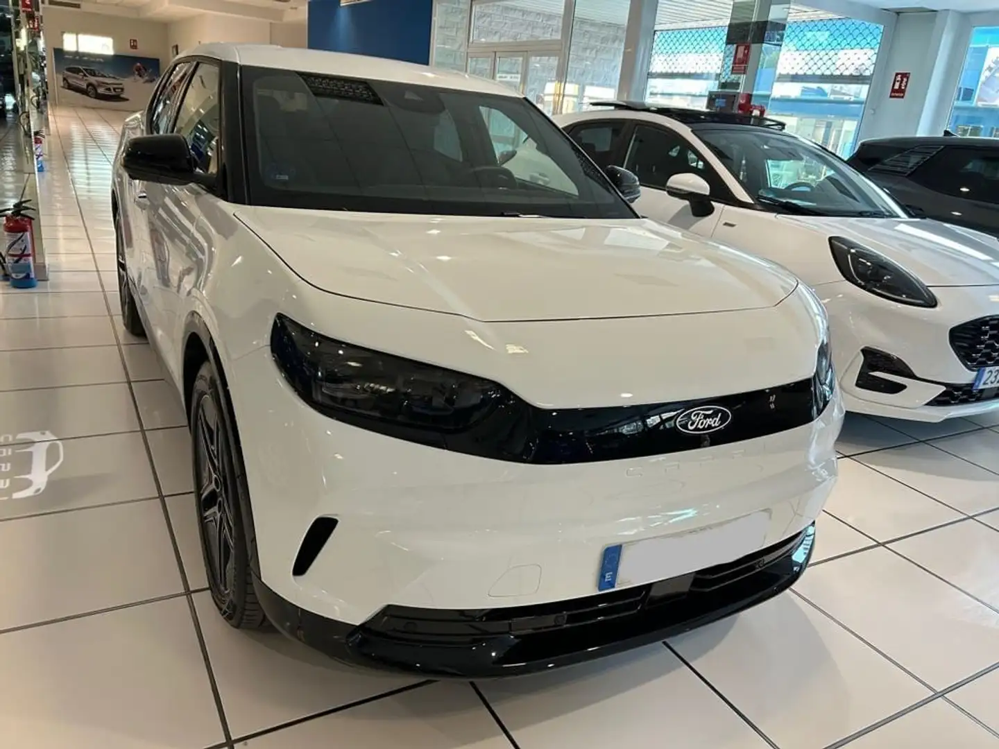 Ford Capri Premium Rango Extendido RWD 77kWh (286CV) Blanc - 1