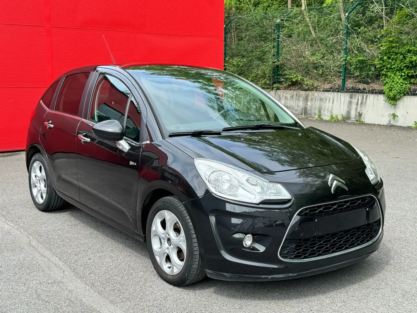 Citroen C3 1.4 HDi Exclusive 5 portes clim euro 5 Zwart - 1