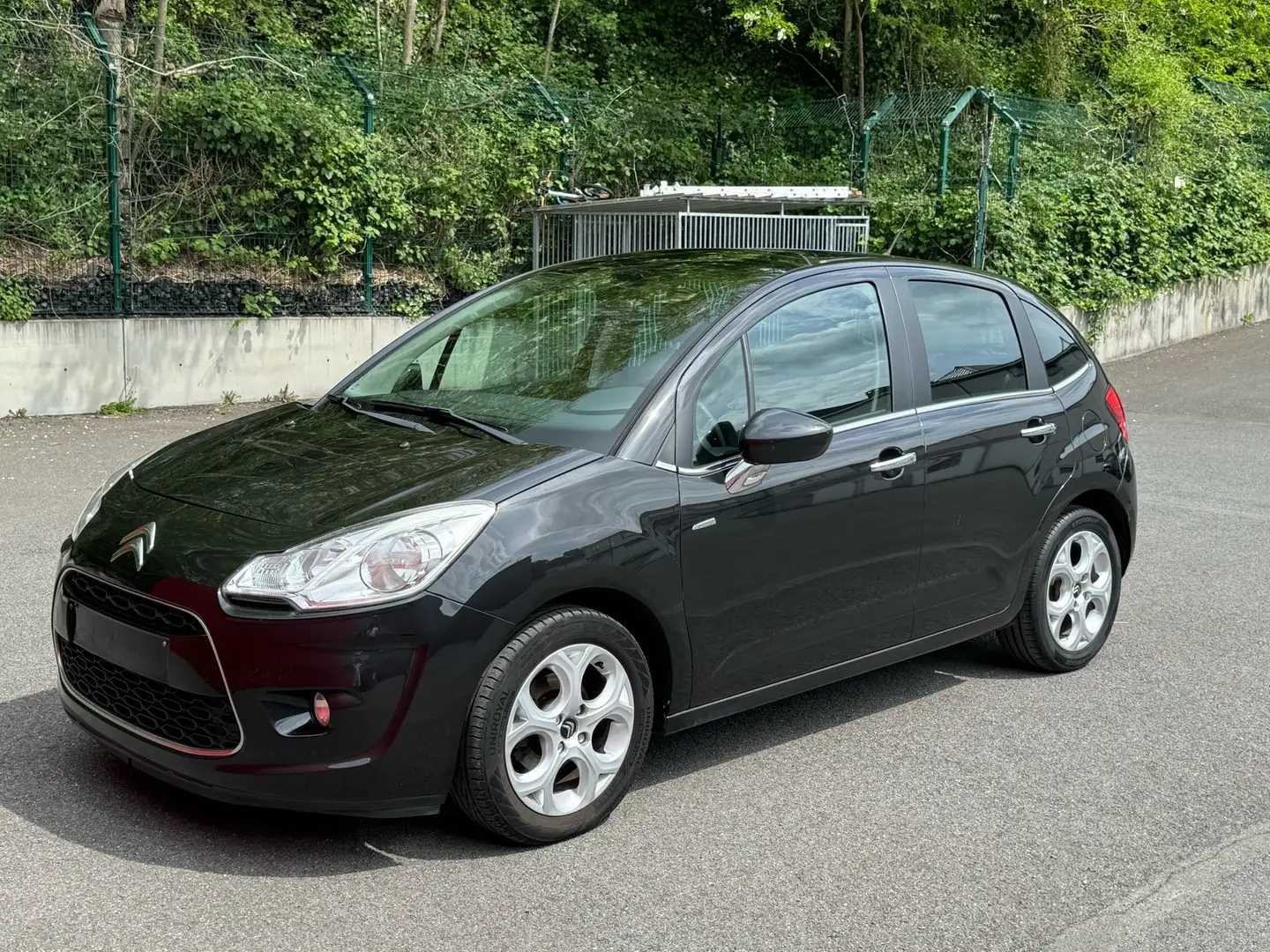 Citroen C3 1.4 HDi Exclusive 5 portes clim euro 5 Zwart - 2