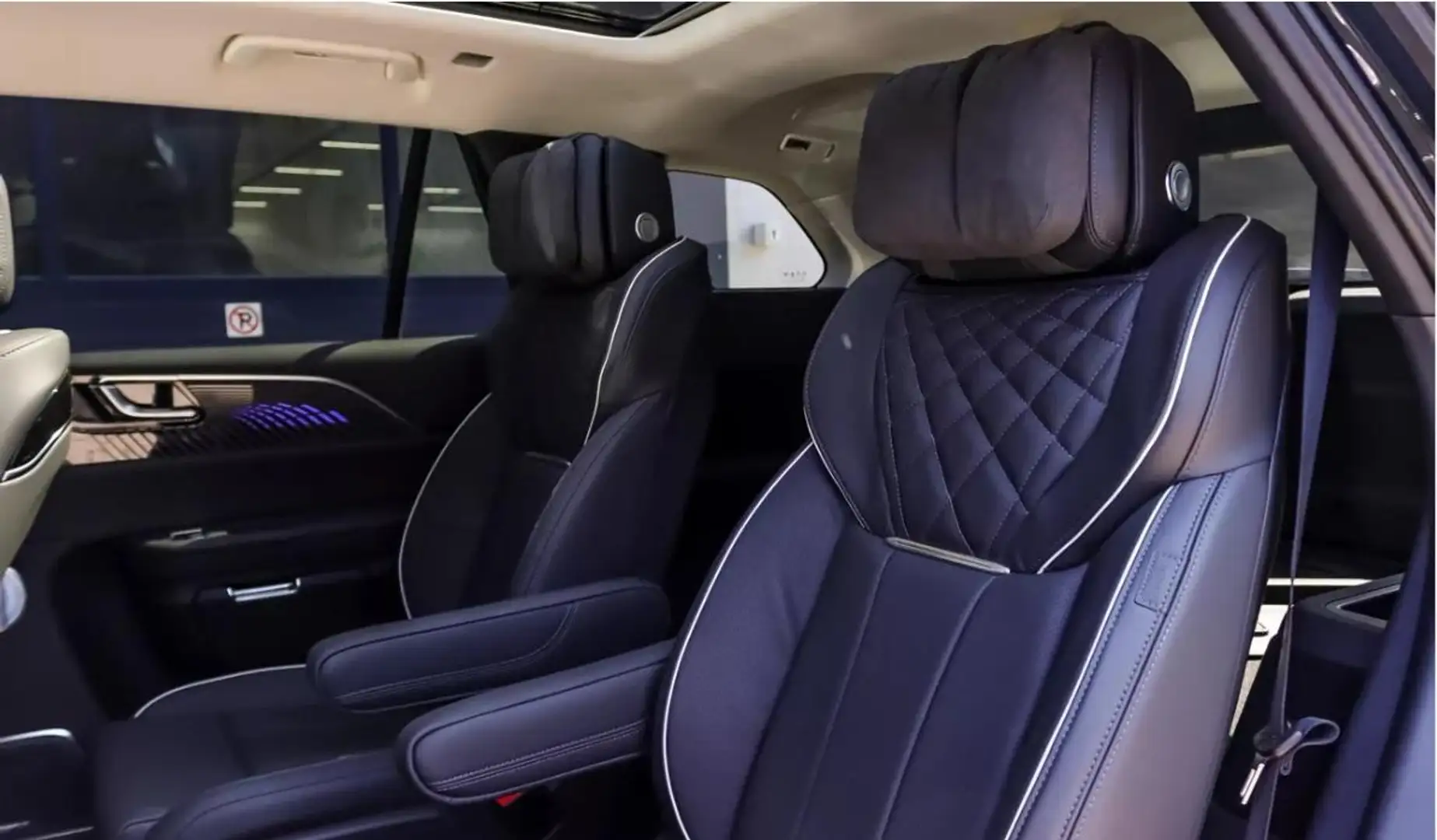 Hongqi E-HS9 99kWh President Zwart - 2