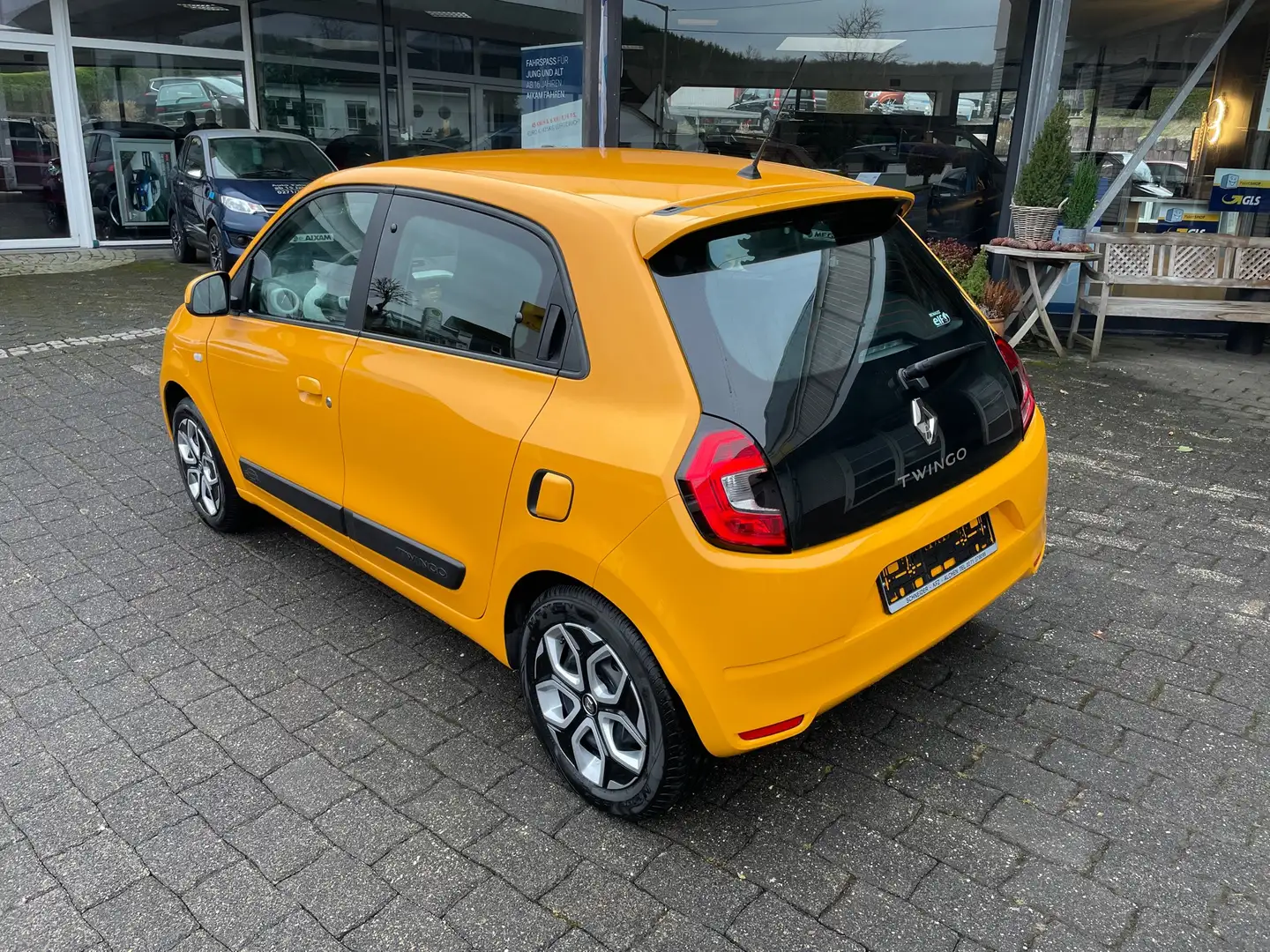 Renault Twingo ENERGY SCe 75 Limited Gelb - 2