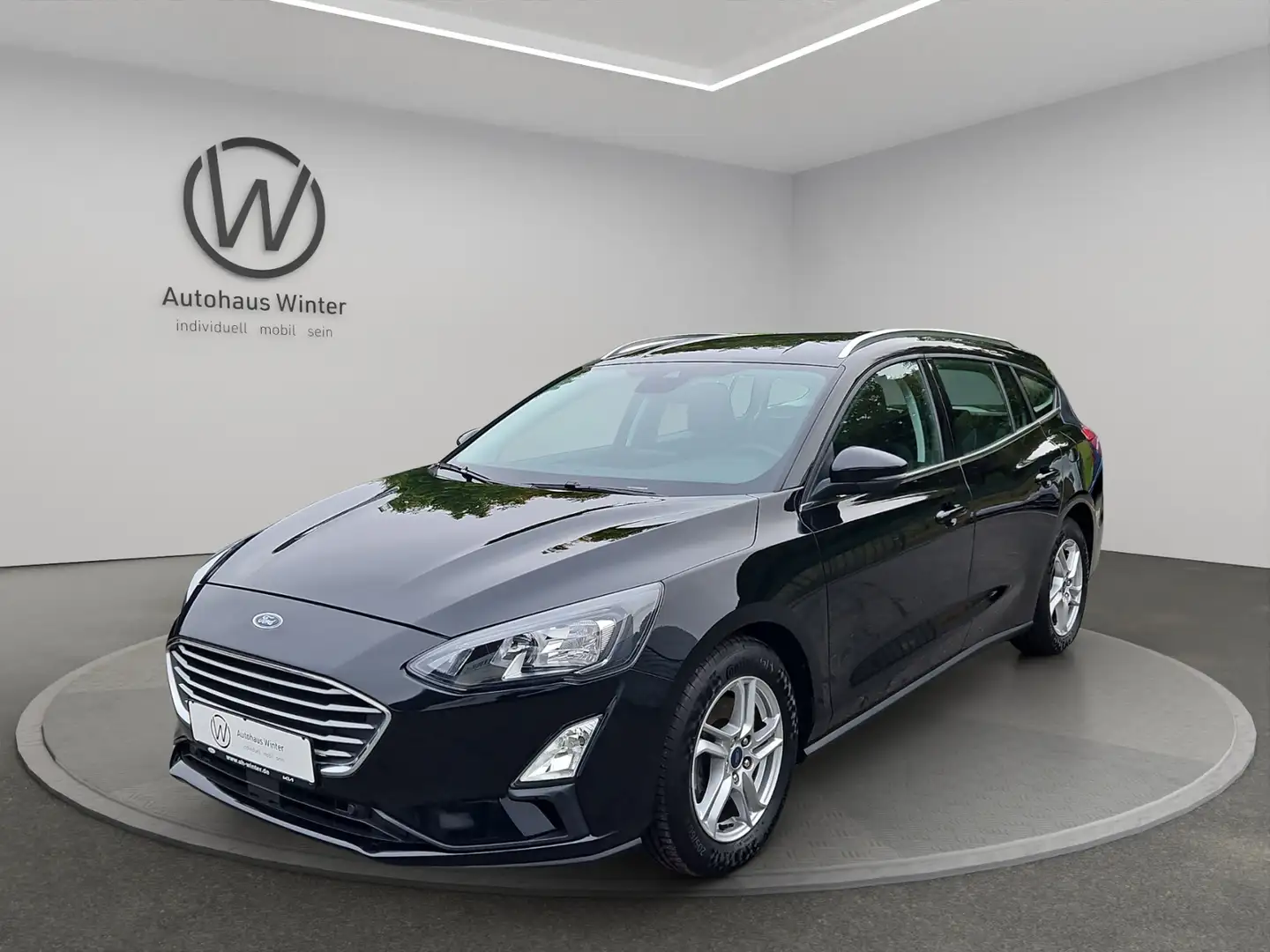 Ford Focus Turnier 1,5 EcoBlue Cool & Connect LED Navi SHZ Schwarz - 2