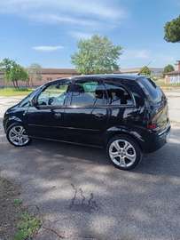 1.7 cdti 16v Cosmo 125cv 6m
