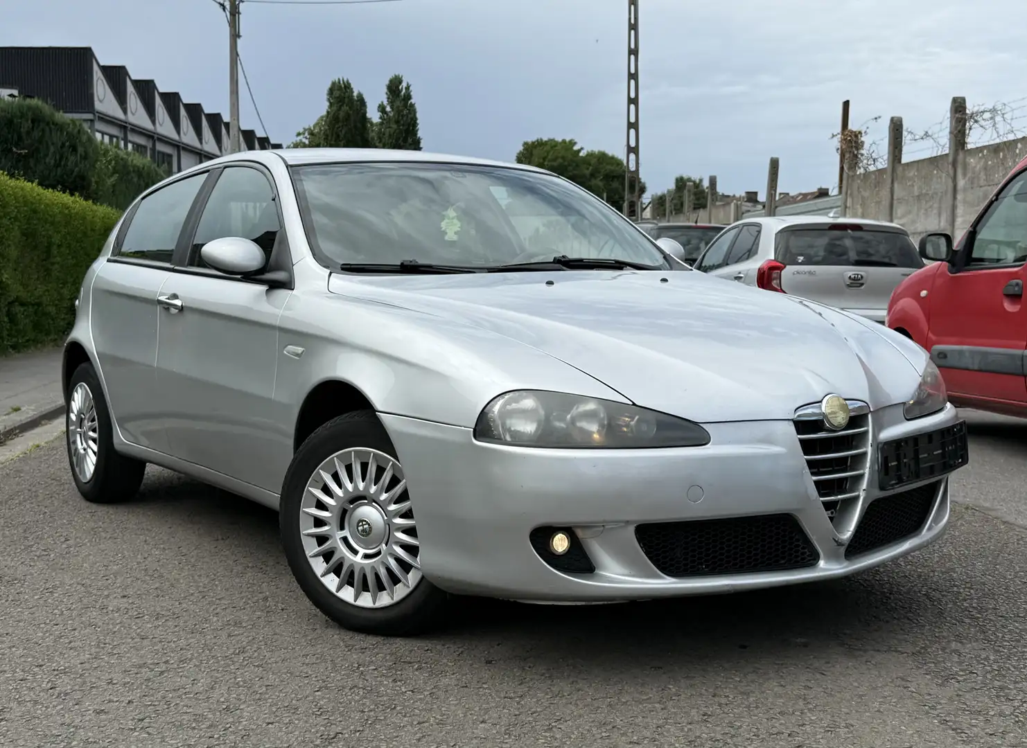 Alfa Romeo 147 1.6i TS Impression // CT OK // AIRCO Grijs - 2