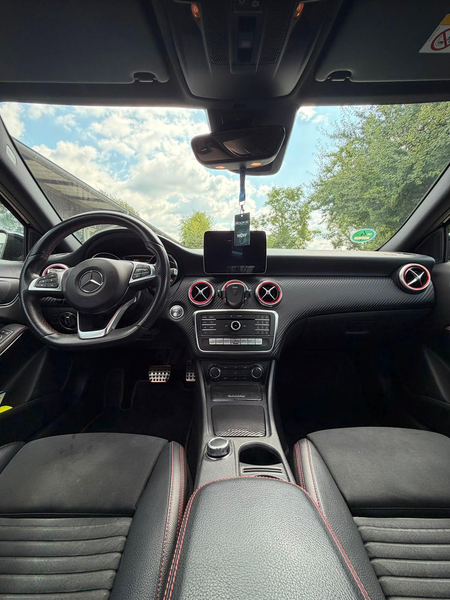 Mercedes-Benz A 200 AMG Line  BlueEfficiency — photo 10