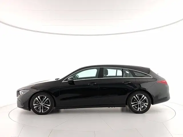 Mercedes-Benz Cla view 2
