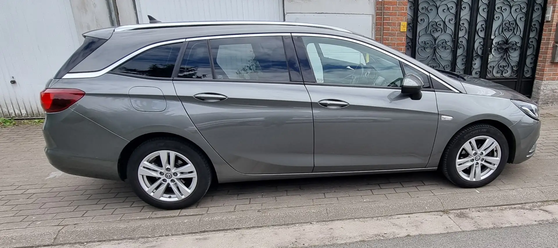 Opel Astra Sports Tourer 1.6 CDTi ECOTEC D Edition Start/Stop - 1
