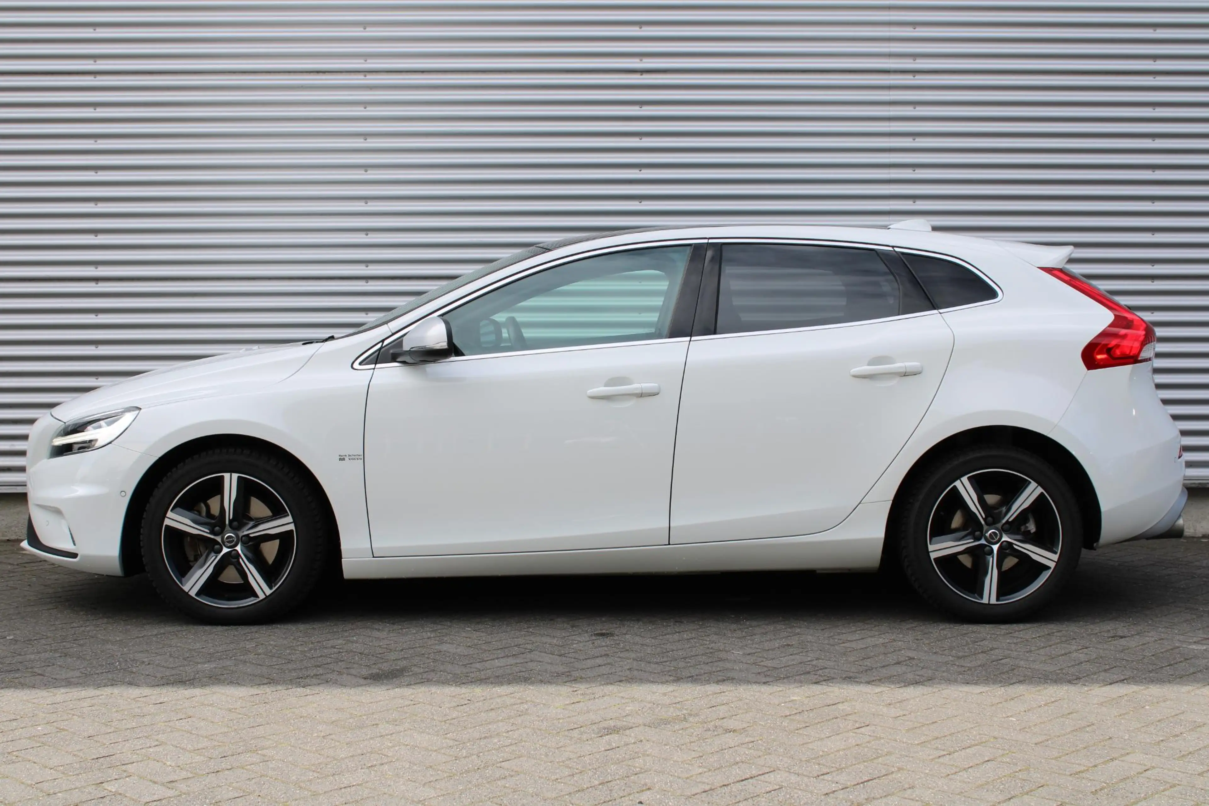 Volvo V40 1.5 T3 Polar+ Sport | Panoramadak | Verwarmbare vo — photo 8