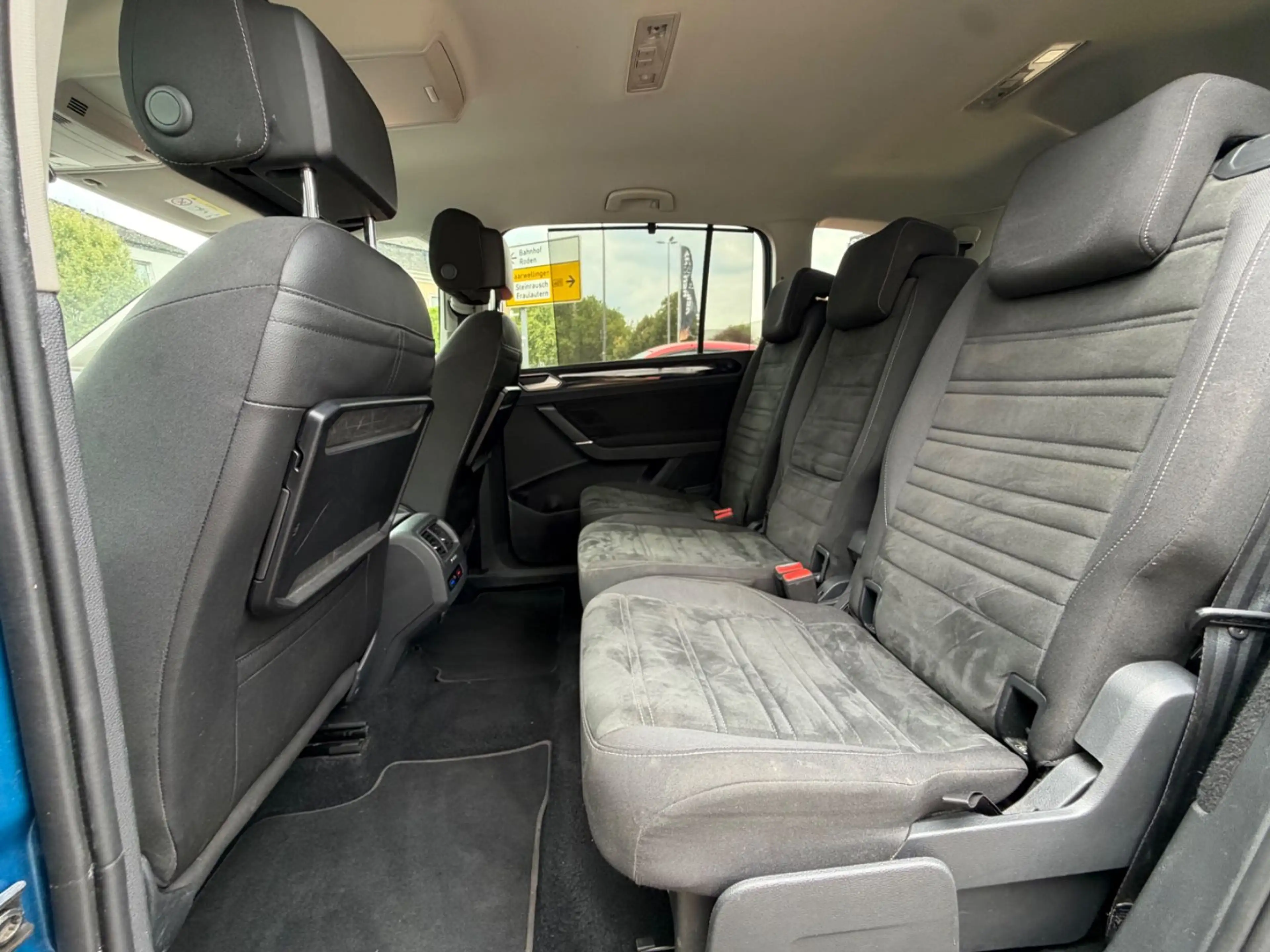 Volkswagen Touran Highline BMT/Start-Stopp/DSG/1.HAND/7xSIT — photo 14