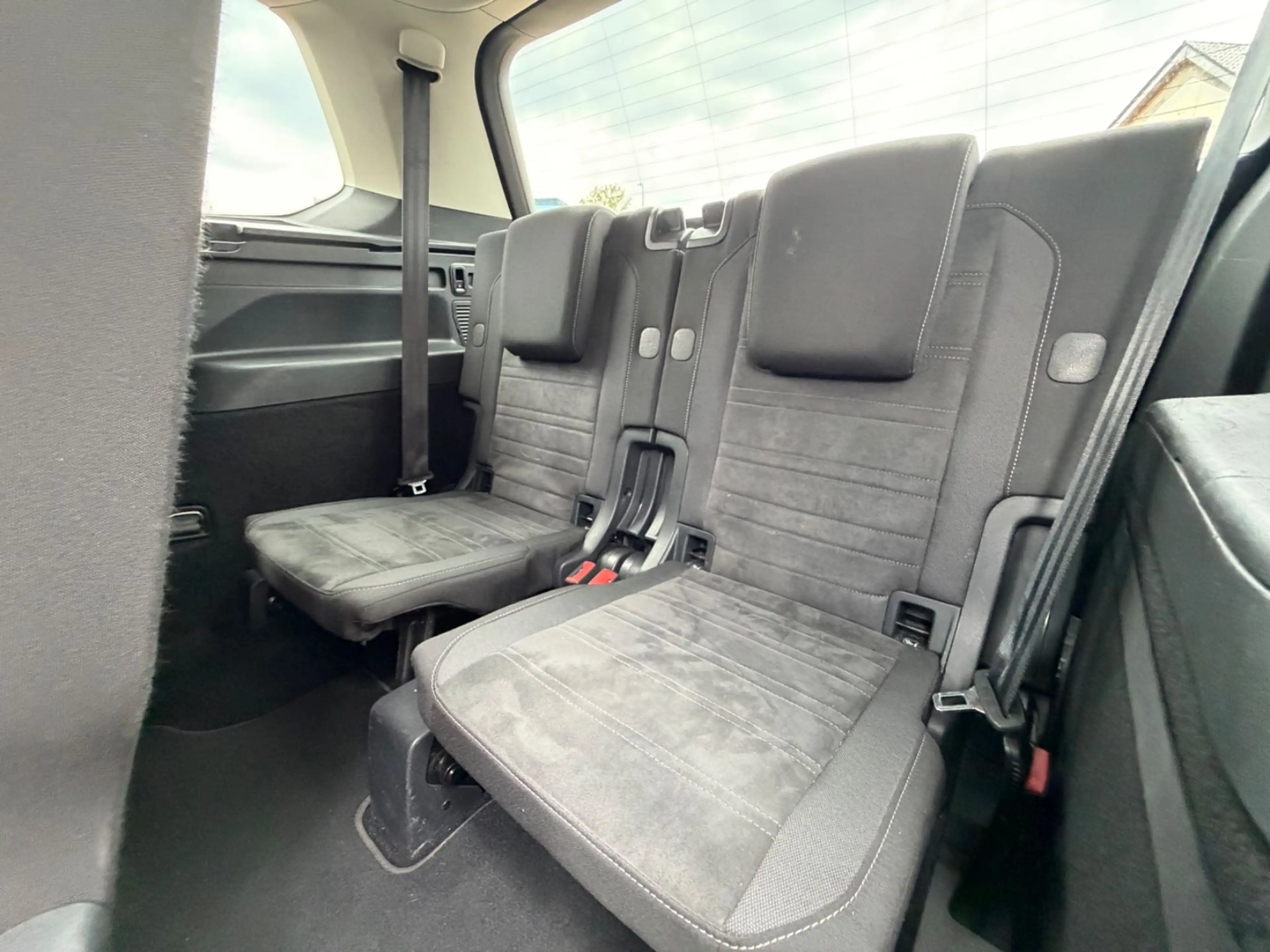 Volkswagen Touran Highline BMT/Start-Stopp/DSG/1.HAND/7xSIT — photo 15