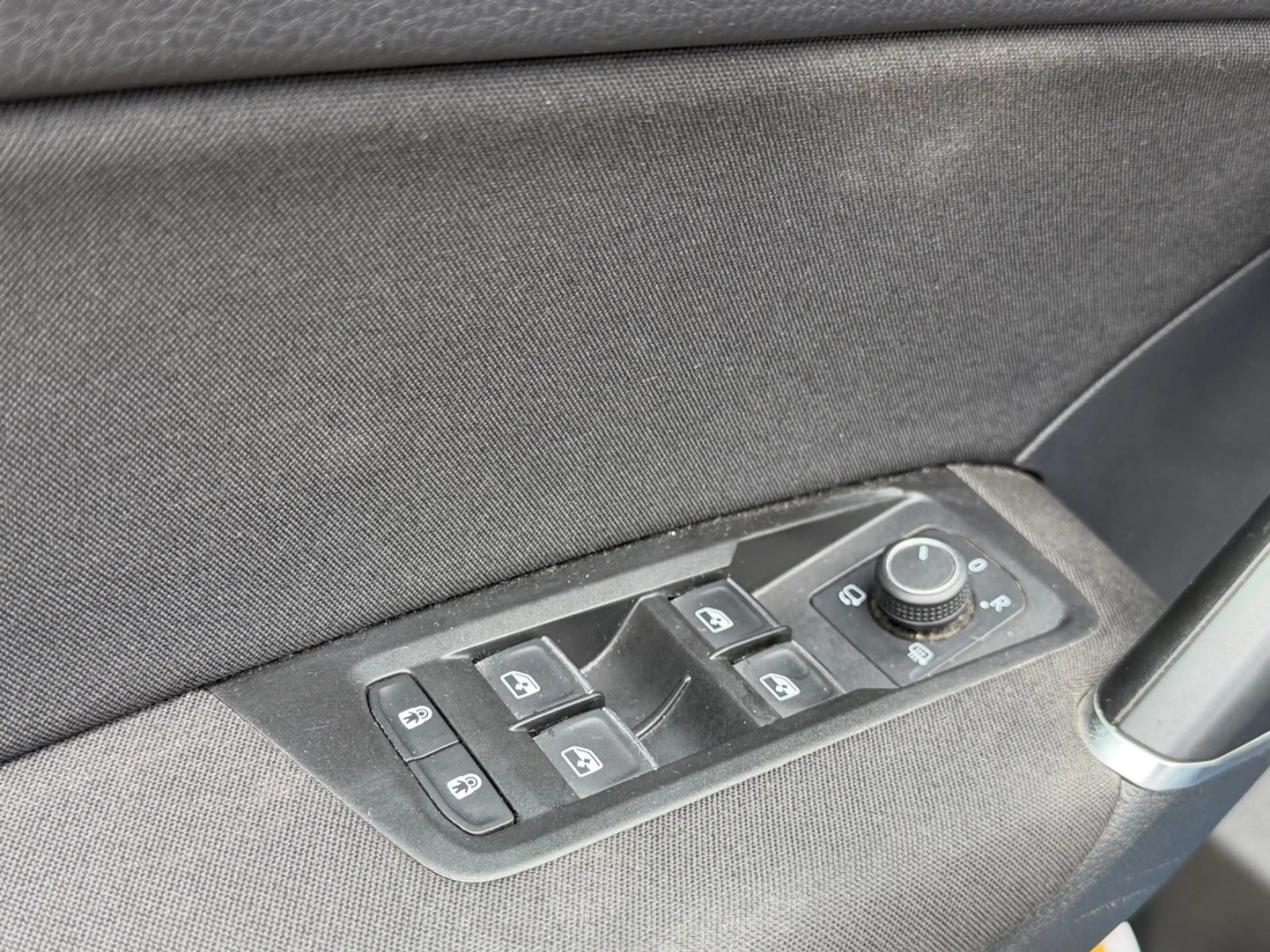 Volkswagen Touran Highline BMT/Start-Stopp/DSG/1.HAND/7xSIT — photo 13