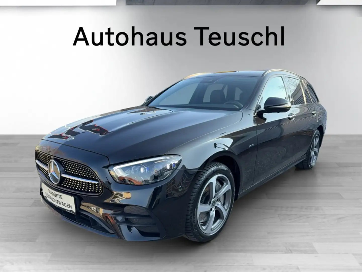 Mercedes-Benz E 300 de 4MATIC Schwarz - 1