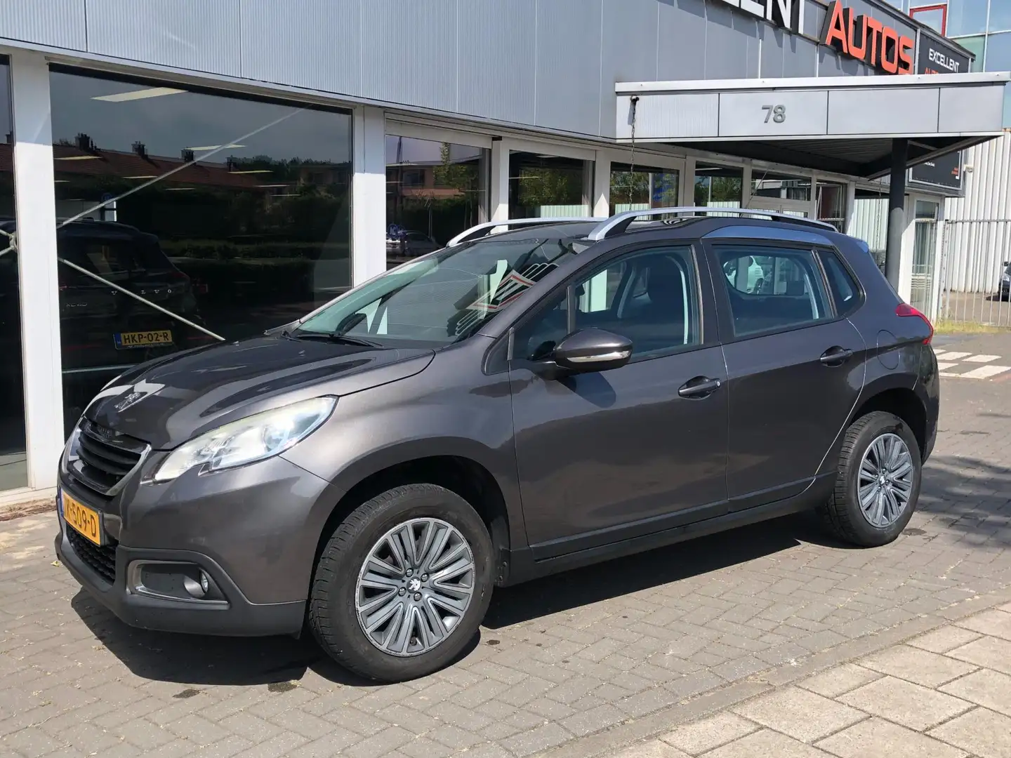Peugeot 2008 1.6 e-HDi Active Grijs - 2