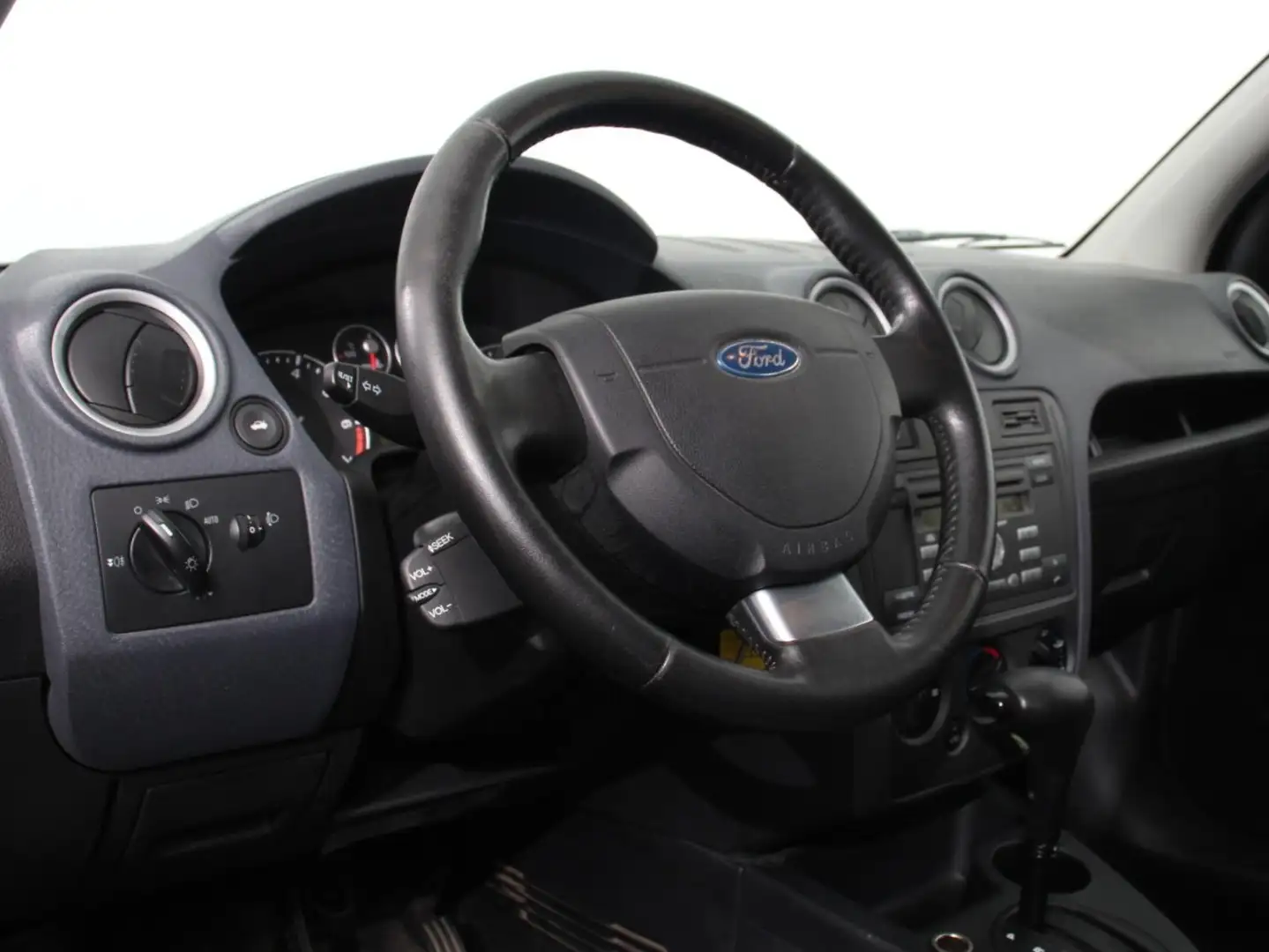 Ford Fusion 1.6-16V Automaat Futura | Airco | Trekhaak | Licht Blauw - 2