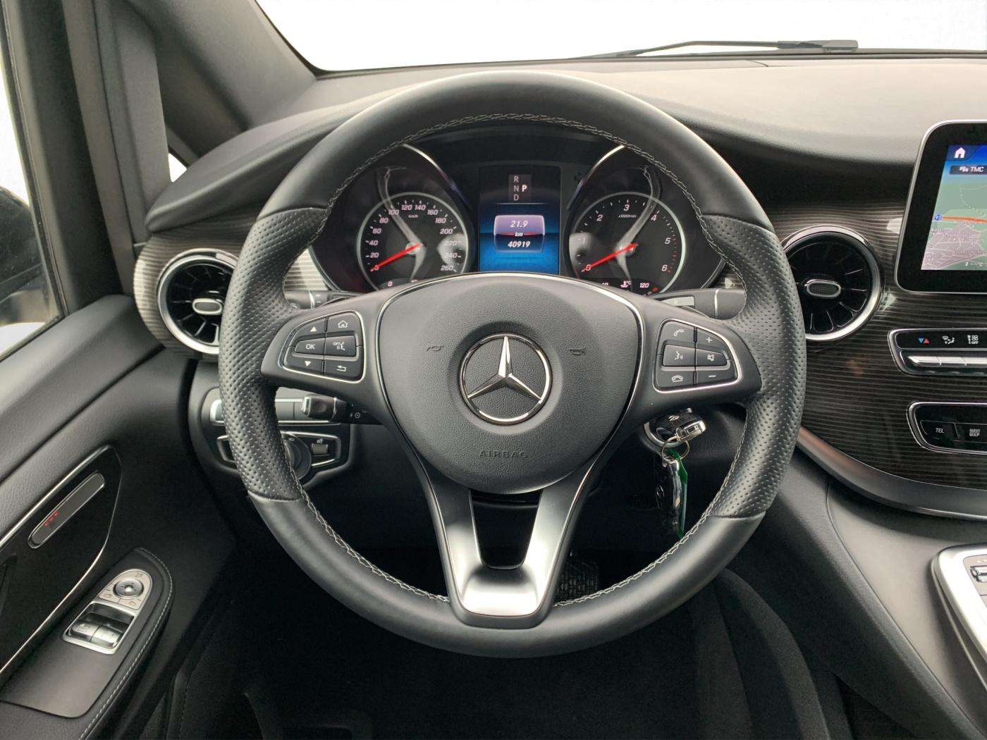 Mercedes-Benz V 300