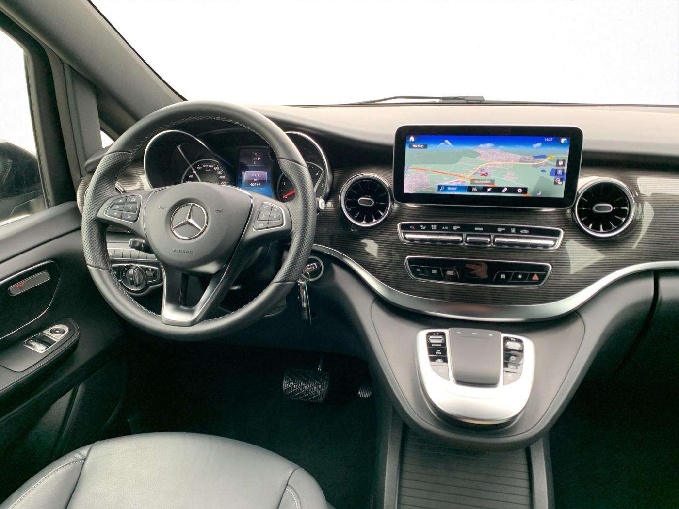 Mercedes-Benz V 300
