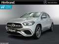 Mercedes-Benz GLA 180 +AMG-LINE+AHK+MULTIBEAM+KEYLESS+DISTR+ Plateado - thumbnail 1