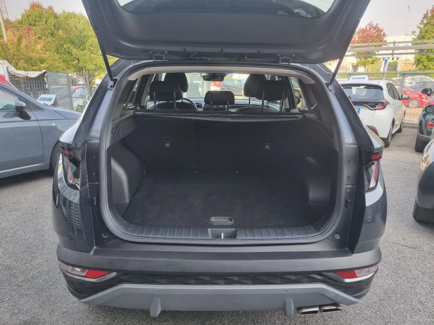 Hyundai TUCSON 1.6 HEV aut. XTech Gris - 2