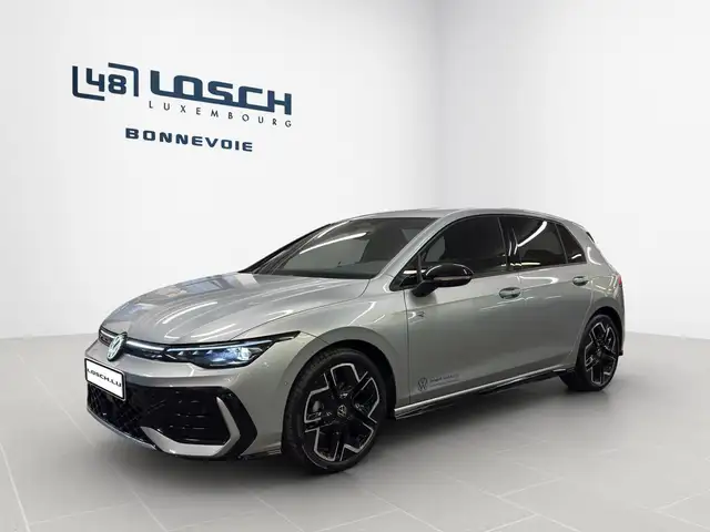 Volkswagen Golf view 4