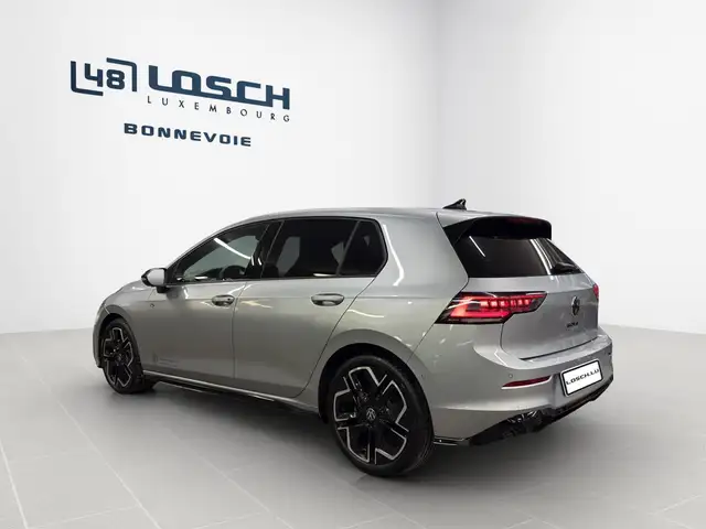 Volkswagen Golf view 5