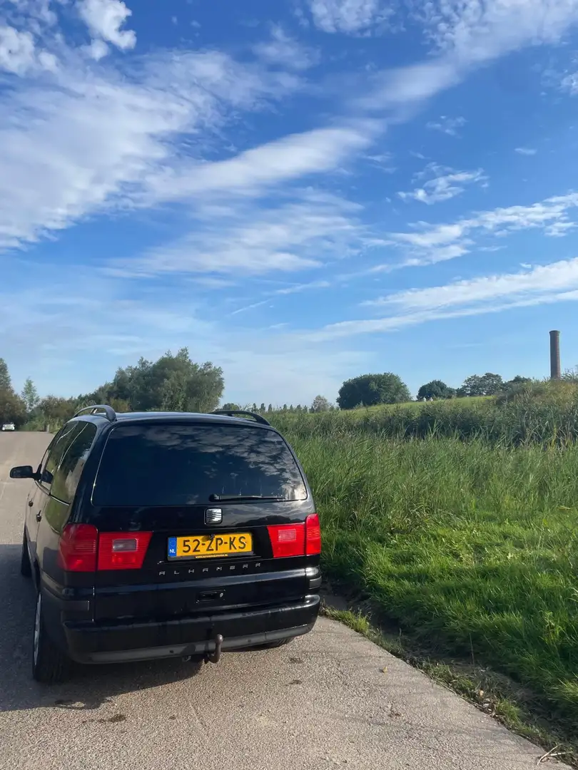 SEAT Alhambra 1.8-20VT Urbanstyle Zwart - 1