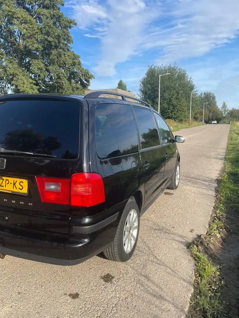 SEAT Alhambra 1.8-20VT Urbanstyle Zwart - 2