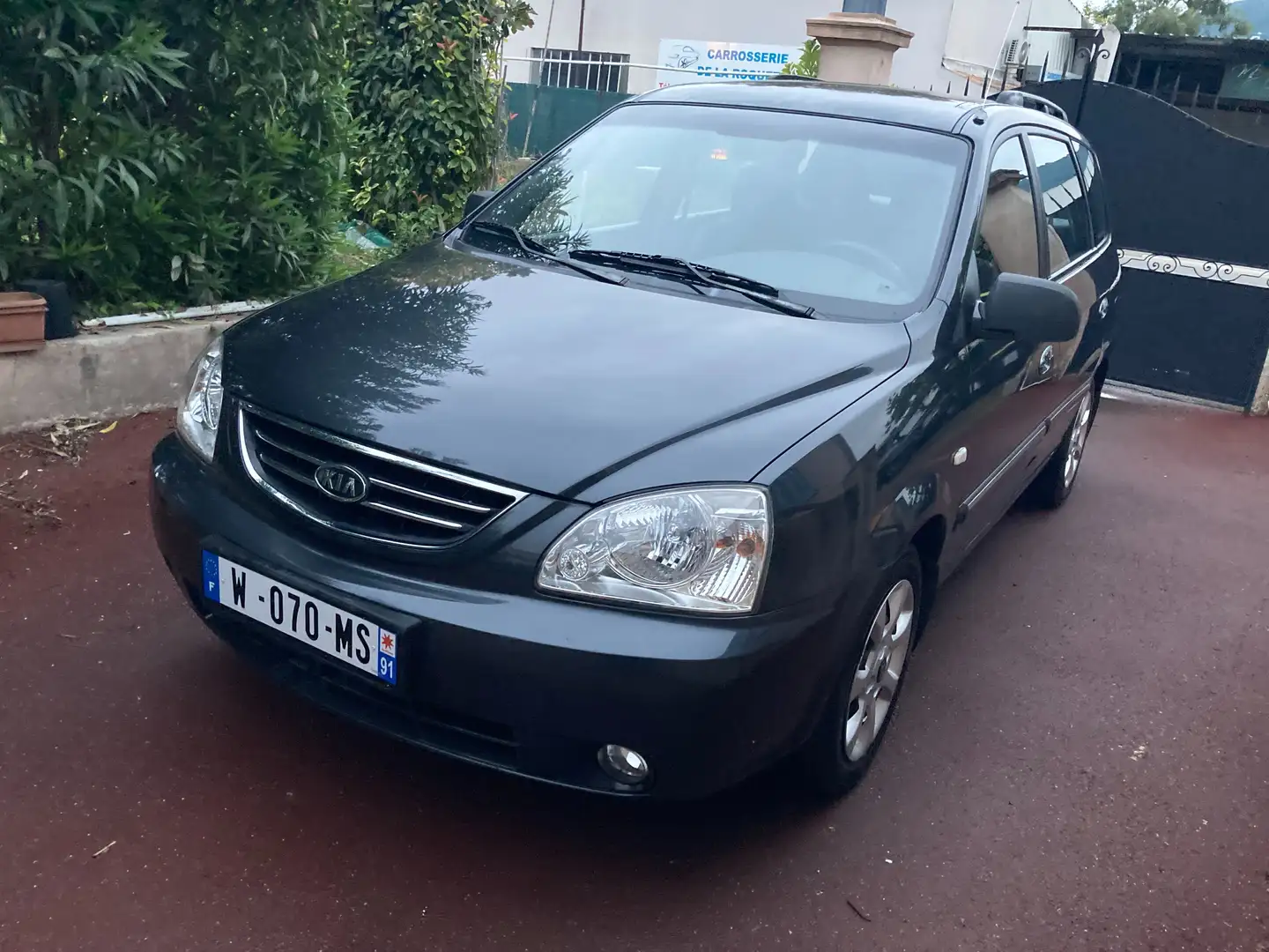 Kia Carens 1.6i 105cv Ex CLIM BVM5 Gris - 1