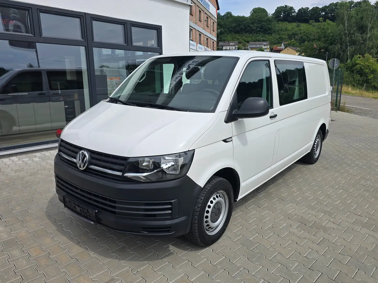 Volkswagen T6 Transporter Kasten lang, Doka, Plus, Mixto, 6 Sitze, Blanc - 1