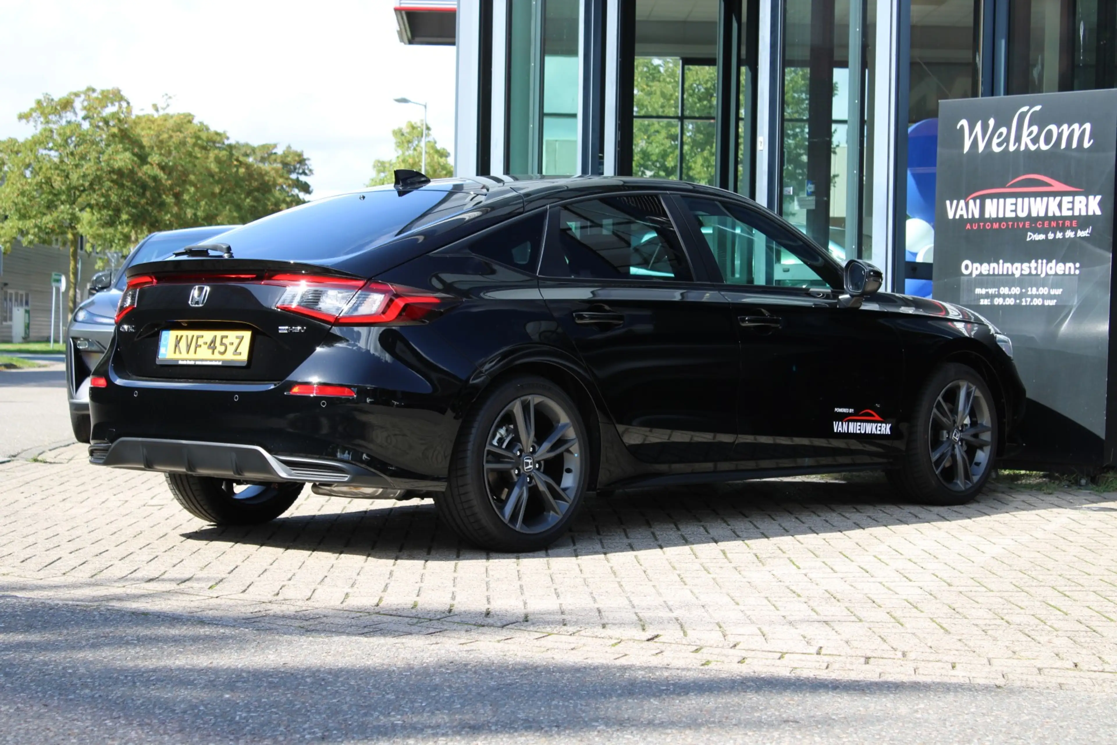 Honda Civic 2.0 HYBRID 184PK eCVT Sport — photo 2