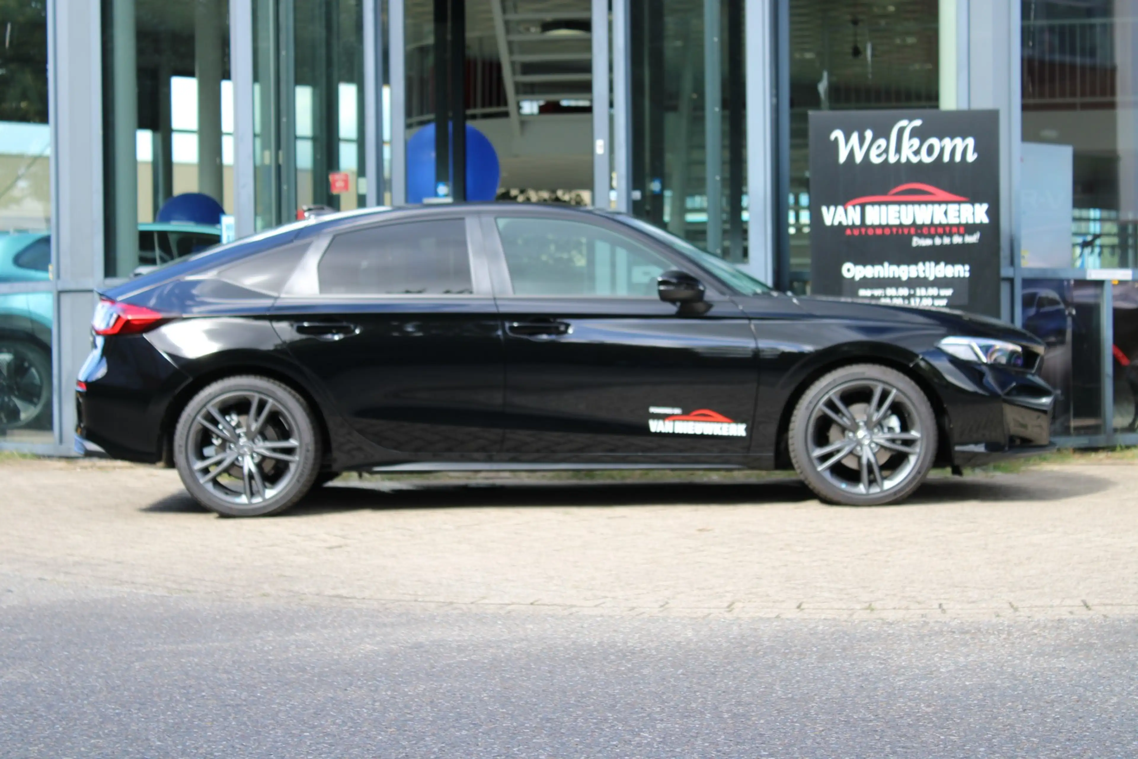 Honda Civic 2.0 HYBRID 184PK eCVT Sport — photo 3