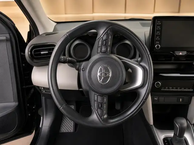 Toyota Yaris Cross view 5