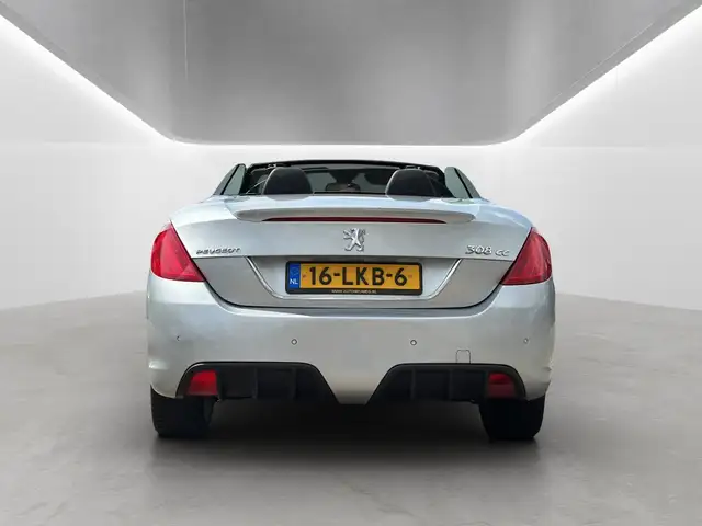 Peugeot 308 view 4