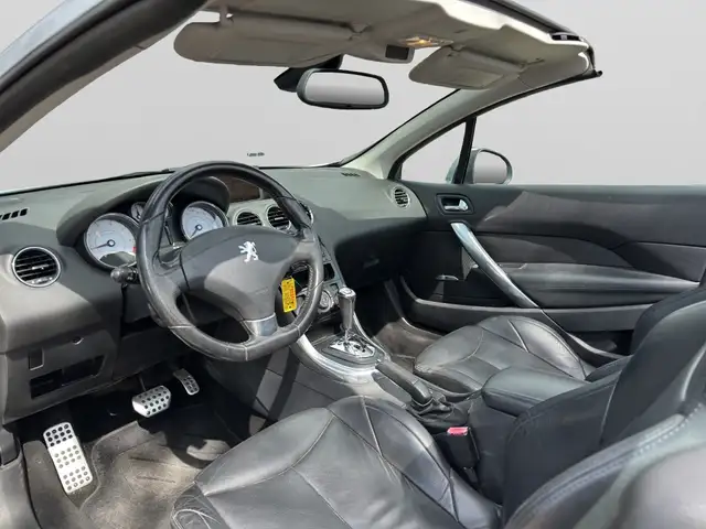 Peugeot 308 view 8