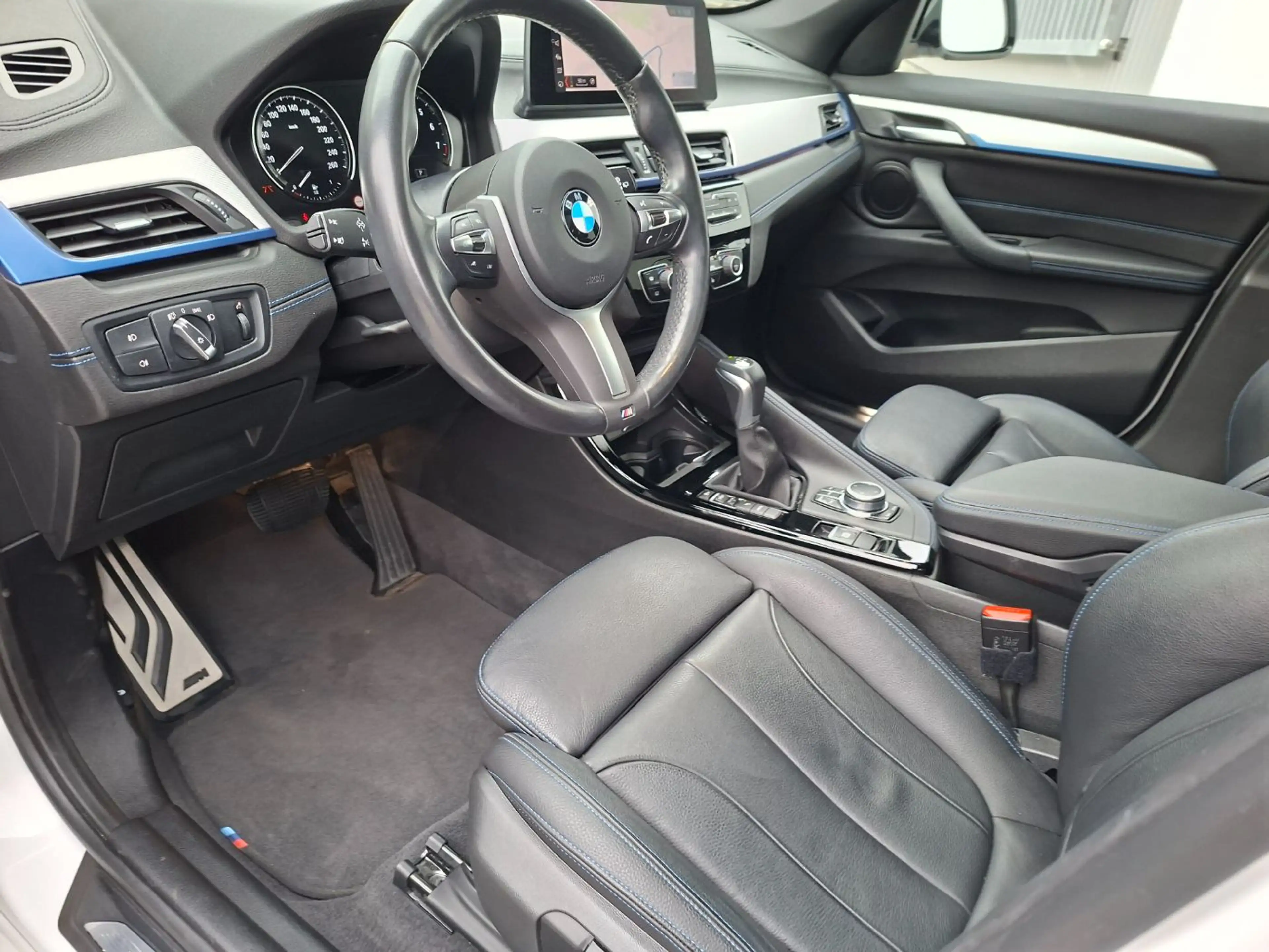 BMW X1 25e xDrive AUT Klima — photo 7