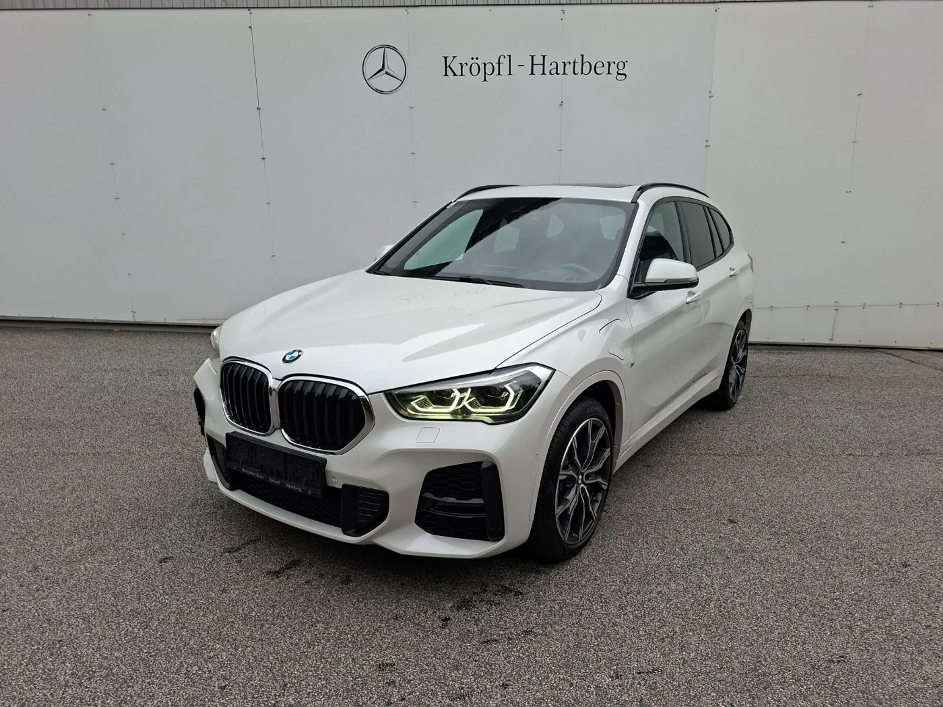 BMW X1 25e xDrive AUT Klima — photo 2