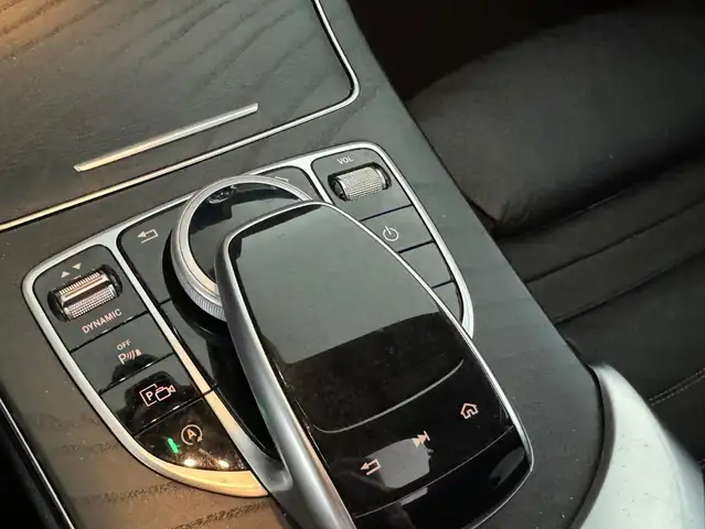 Mercedes-Benz C-Class view 18