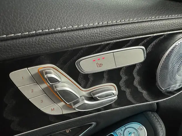 Mercedes-Benz C-Class view 20