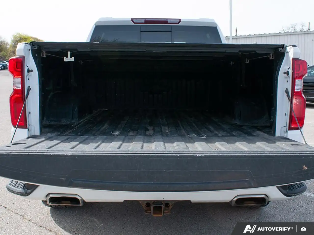 Chevrolet Silverado 1500 снимка Chevrolet Silverado 1500